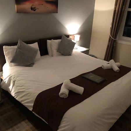 The Anglers Inn Perth Eksteriør bilde